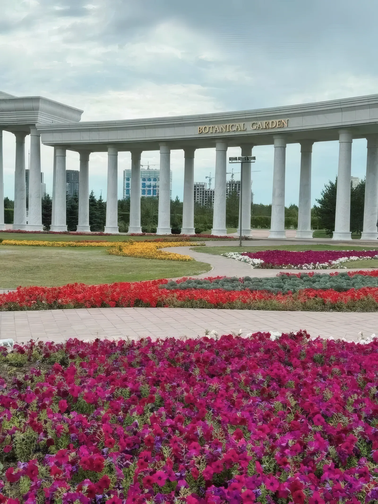 Ботанический сад — мрамор volakas