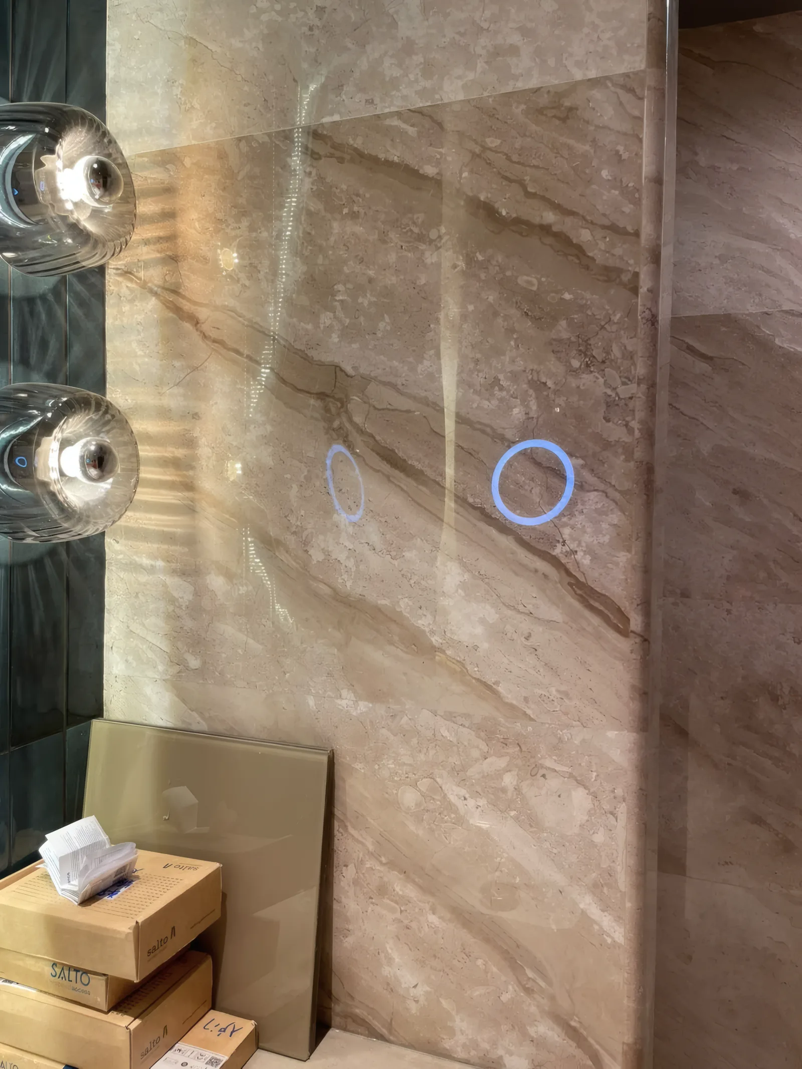 Hilton Almaty Park, ванные — мрамор
