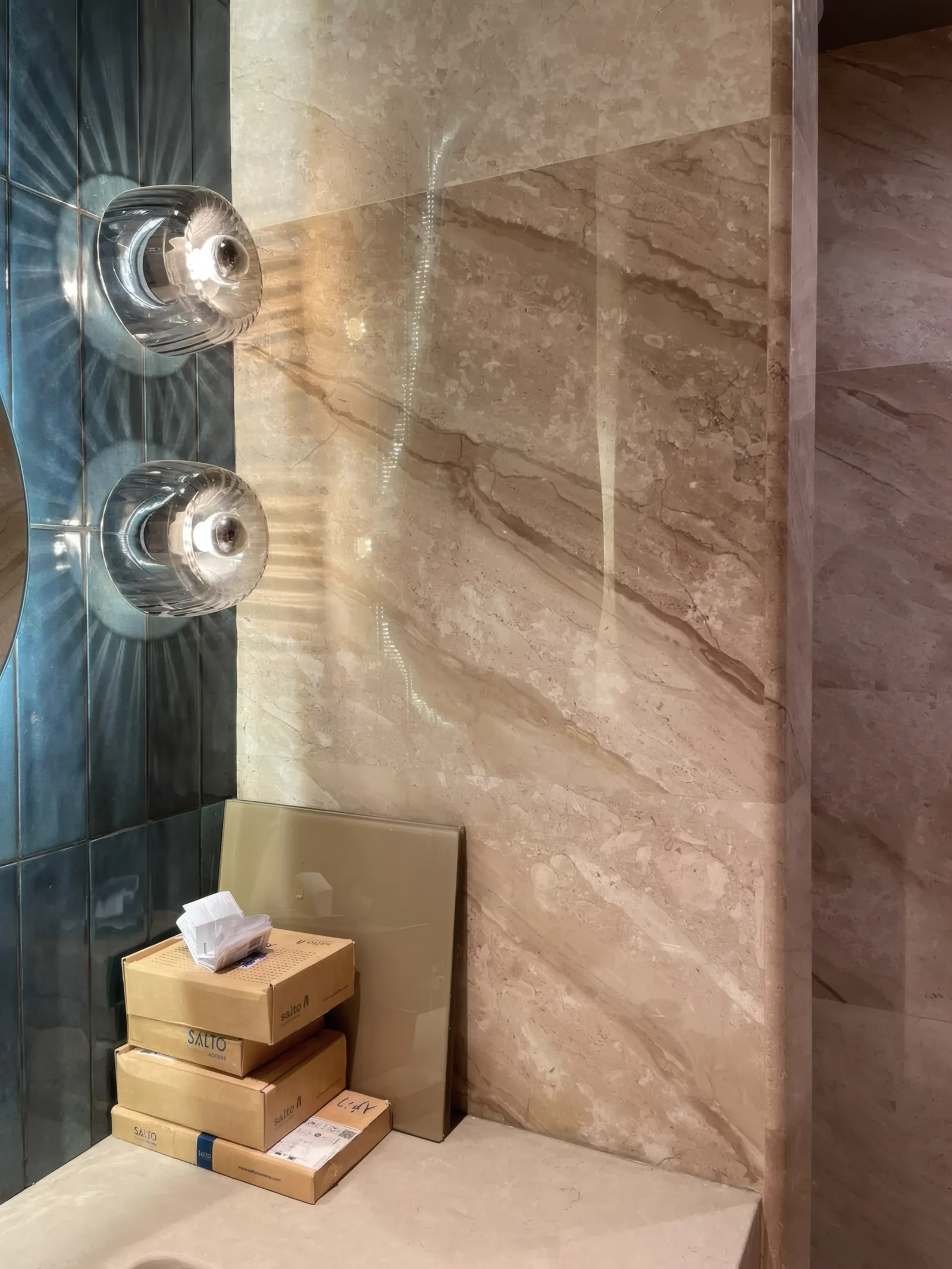 Hilton Almaty Park — мрамор daino royal