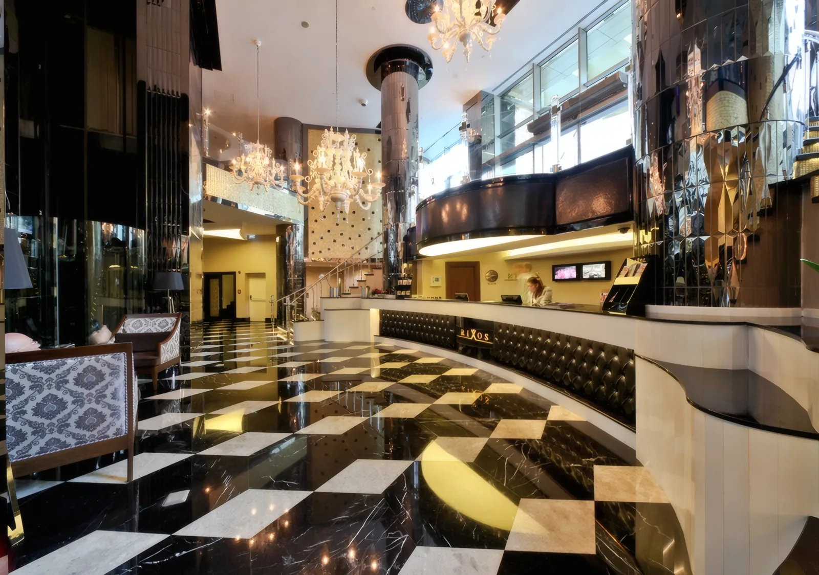 Отель Rixos — камень в общественных зонах